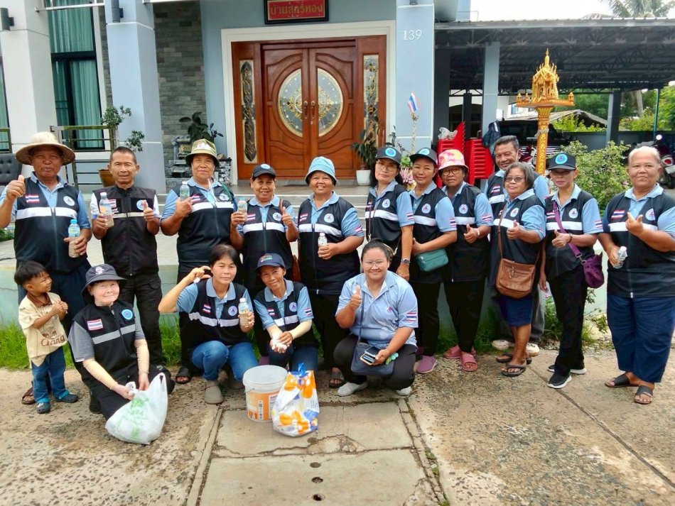รณรงค์ป้องกันโรคไข้เลือดออก พร้อมแจกทรายอะเบท