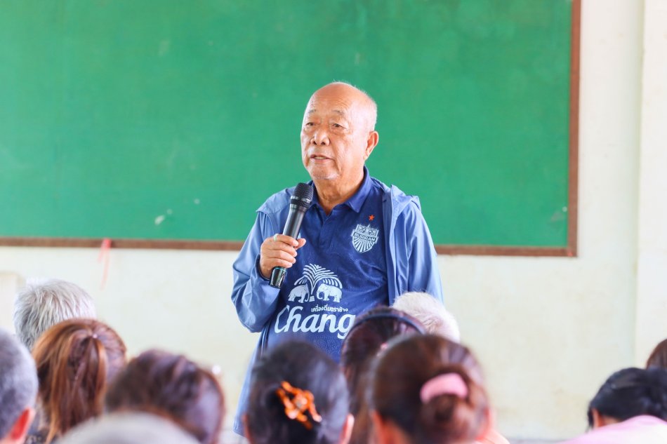 มอบเงินช่วยเหลือผู้ประสบภัยพิบัติในเขตเทศบาลเมืองประโคนชัย