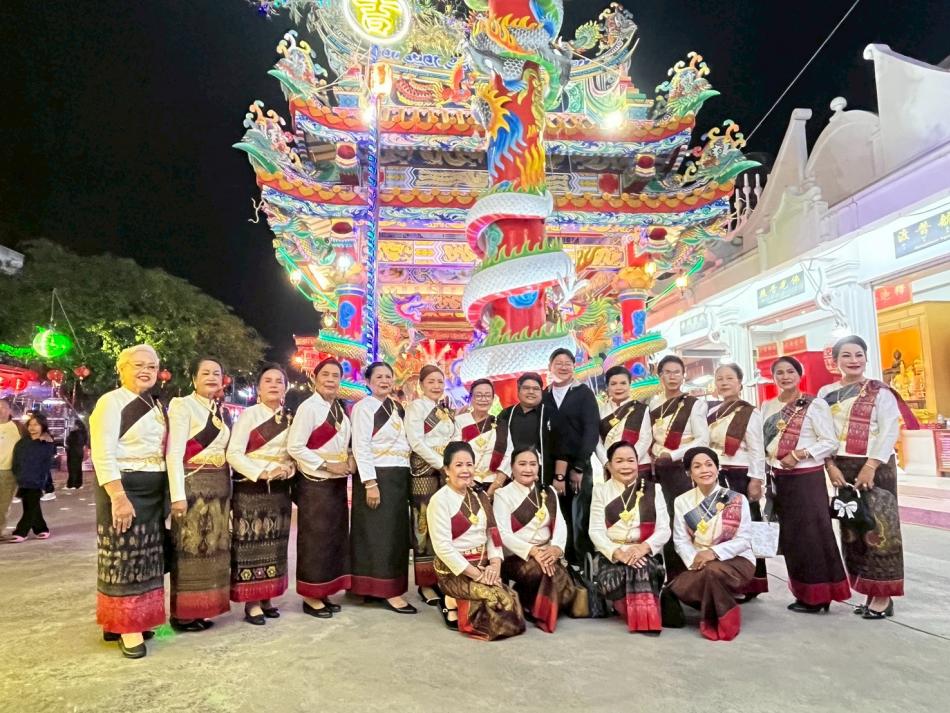 นักเรียนโรงเรียนปันสุข (โรงเรียนผู้สูงอายุทม.ปช.)ร่วมกิจกรรมสังคม